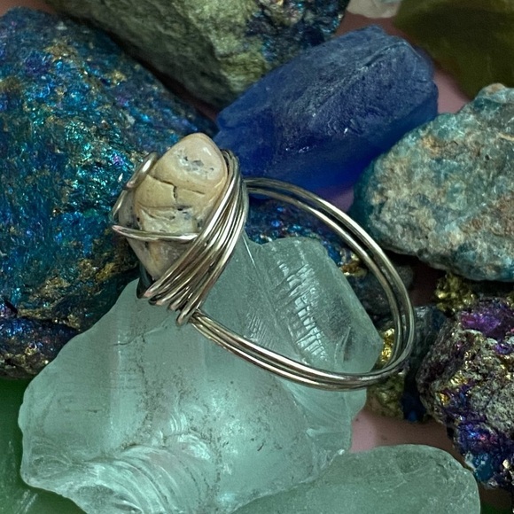 Crazy Lace Agate wire, wrapped ring - Picture 2 of 3